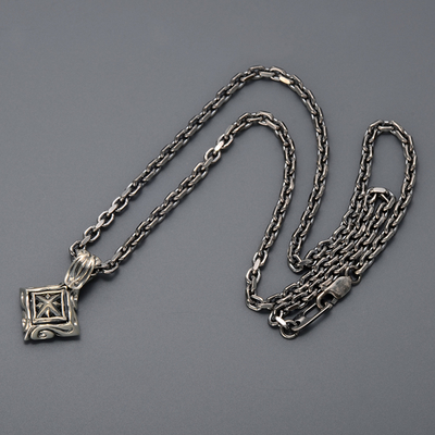 シルバーネックレス