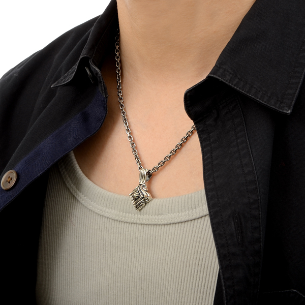 シルバーネックレス