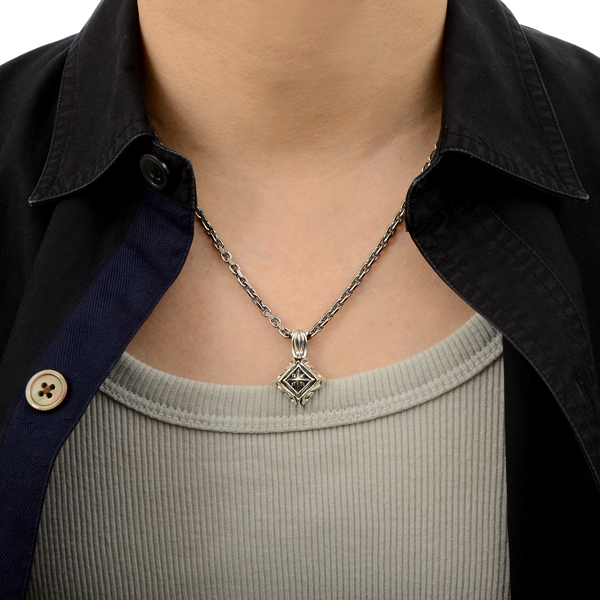 シルバーネックレス