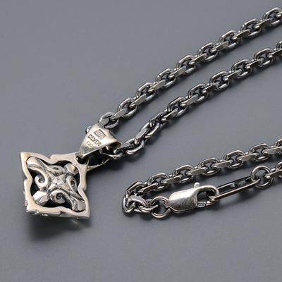 シルバーネックレス