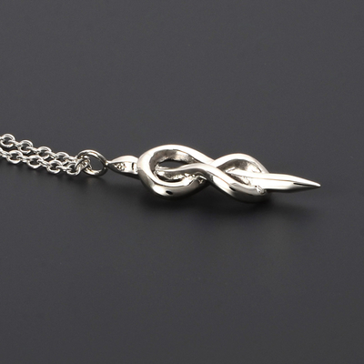 シルバーネックレス