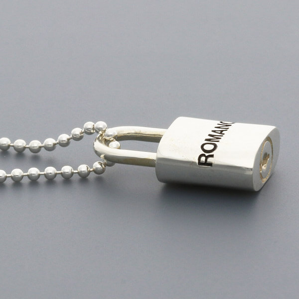 シルバーネックレス