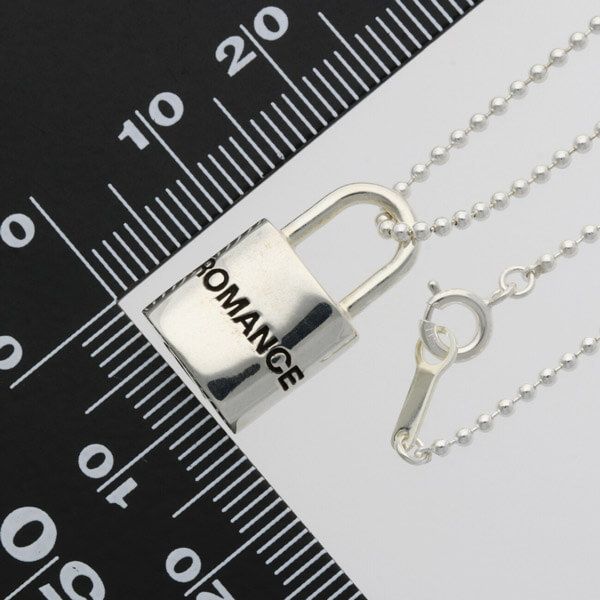 シルバーネックレス