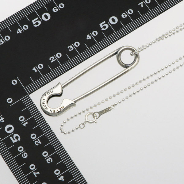 シルバーネックレス