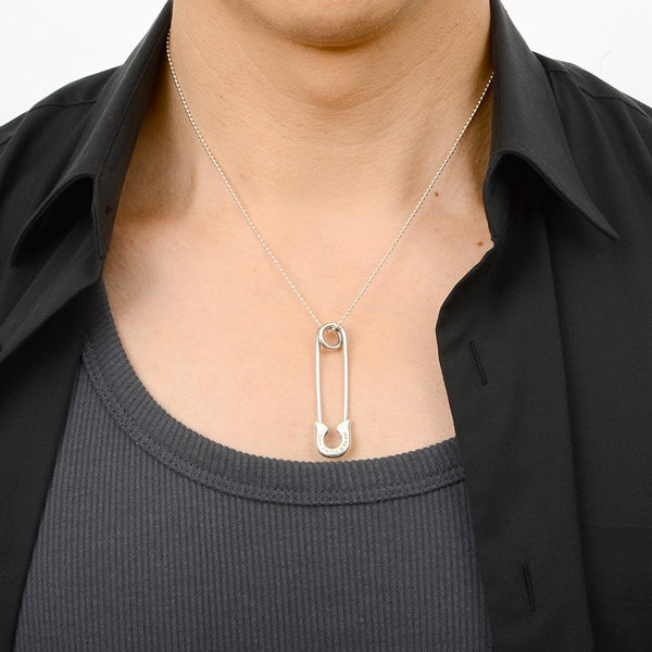 シルバーネックレス