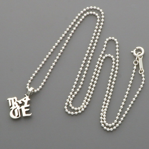 シルバーネックレス