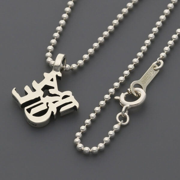 シルバーネックレス