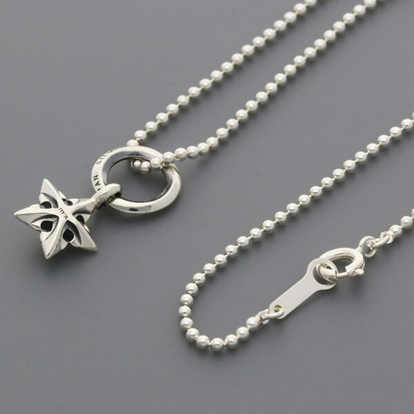 シルバーネックレス