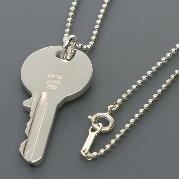 シルバーネックレス