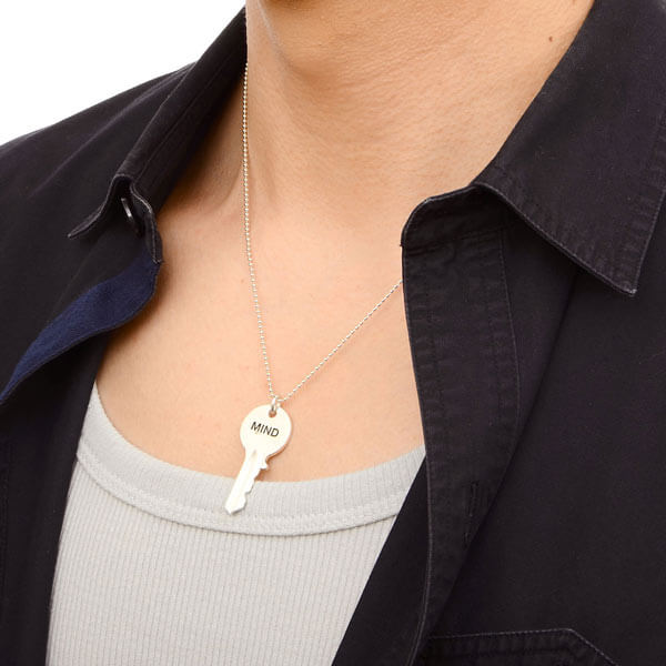 シルバーネックレス