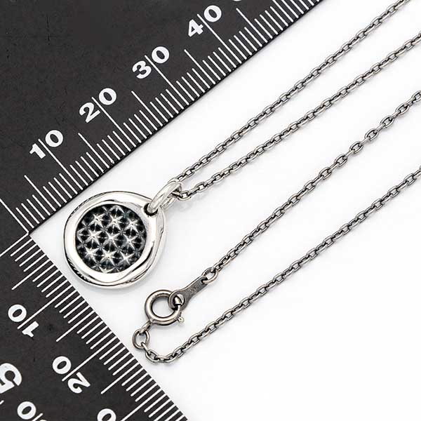 シルバーネックレス