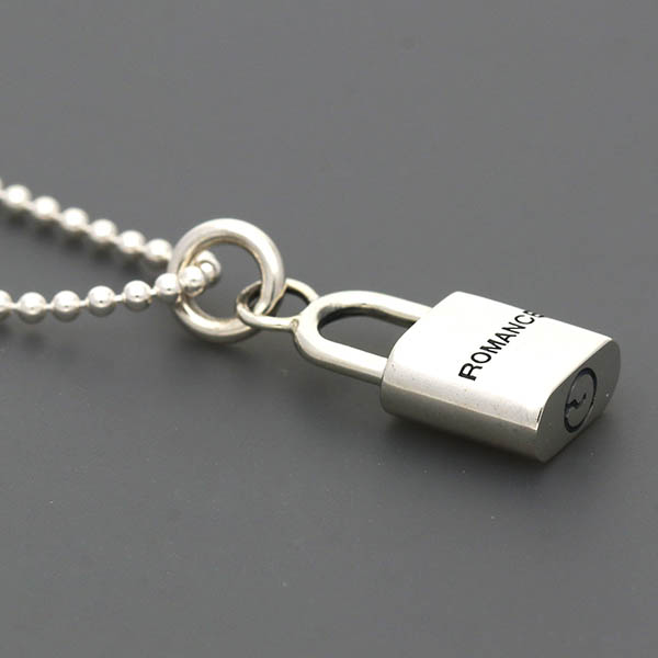 シルバーネックレス