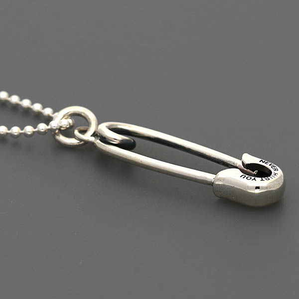 シルバーネックレス