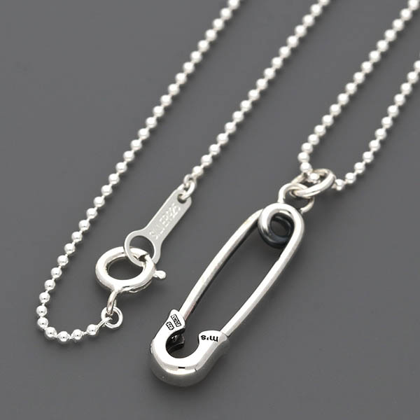 シルバーネックレス