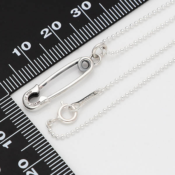 シルバーネックレス