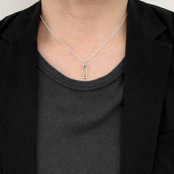 シルバーネックレス