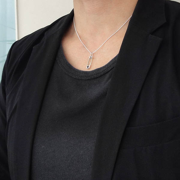 シルバーネックレス