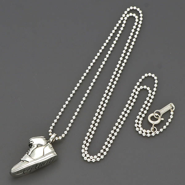 シルバーネックレス