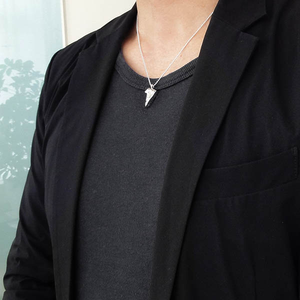 シルバーネックレス