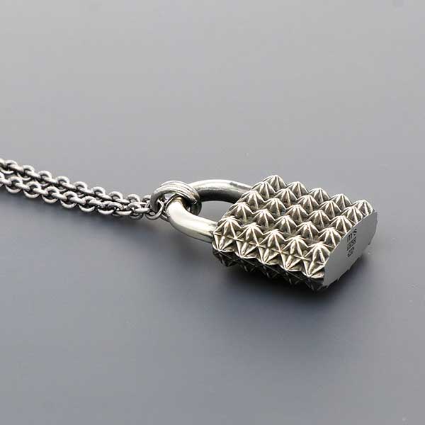 シルバーネックレス