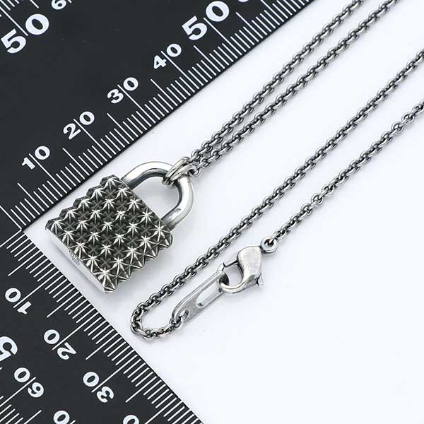 シルバーネックレス