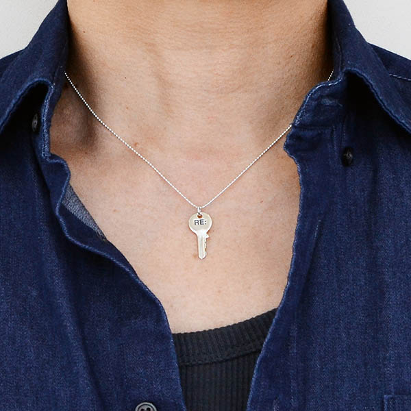 シルバーネックレス