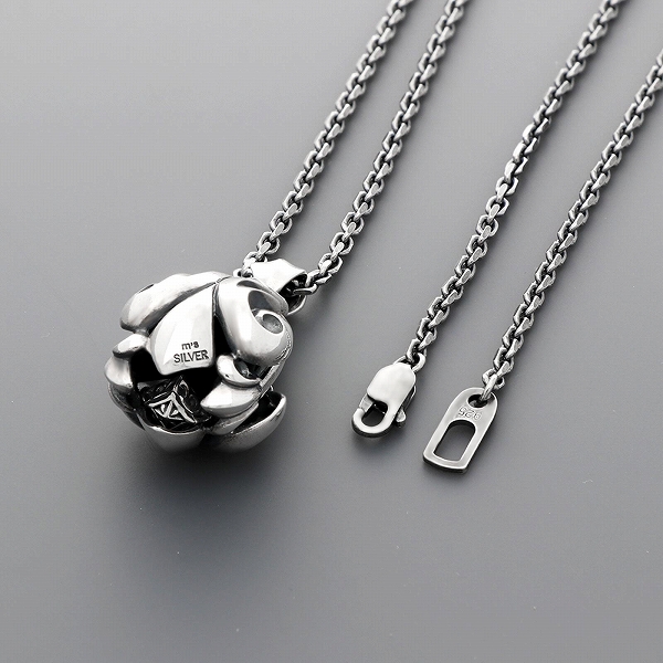 シルバーネックレス