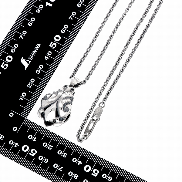 シルバーネックレス