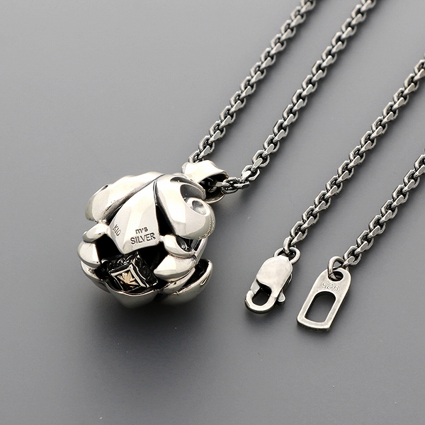 シルバーネックレス