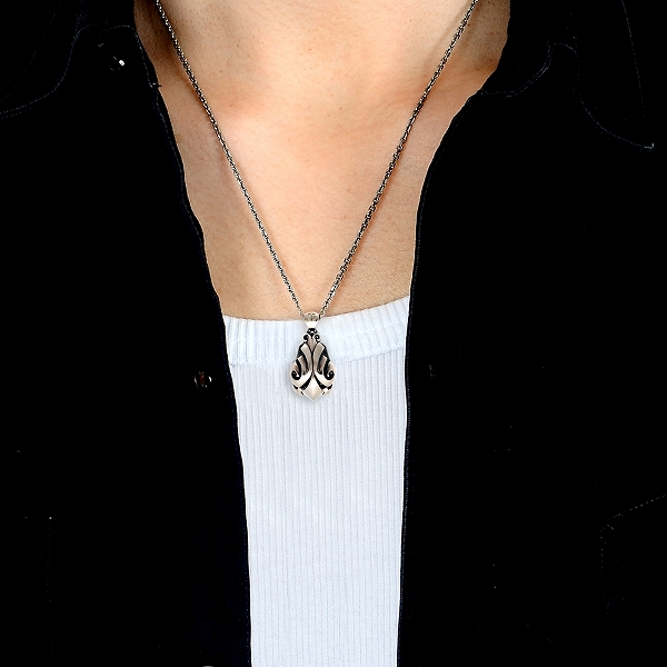 シルバーネックレス