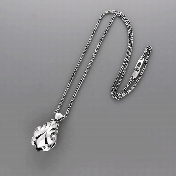 シルバーネックレス