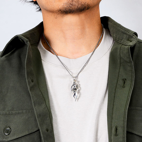 シルバーネックレス