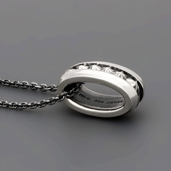 シルバーネックレス