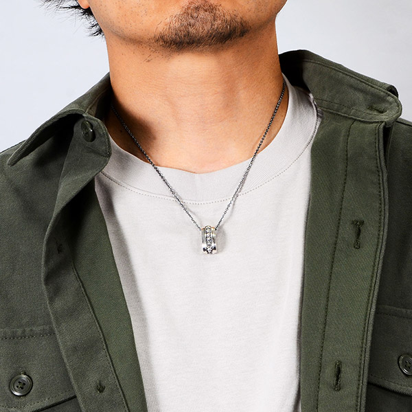 シルバーネックレス