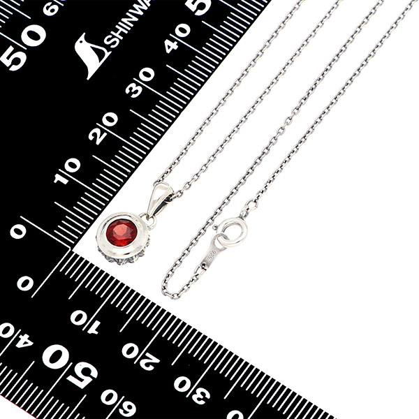 シルバーネックレス