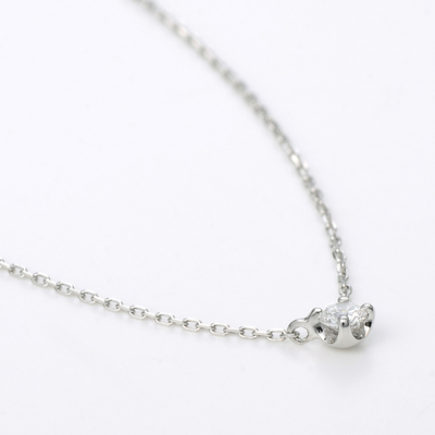 ホワイトゴールドネックレス