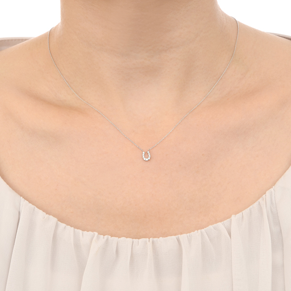 ホワイトゴールドネックレス