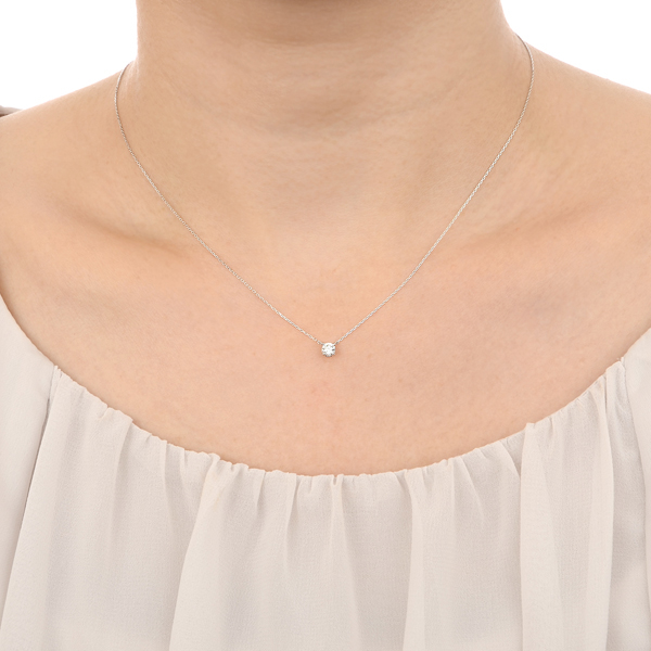 ホワイトゴールドネックレス