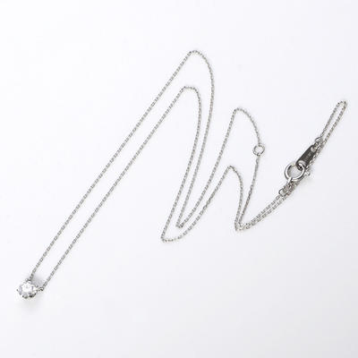 ホワイトゴールドネックレス