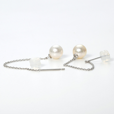 ホワイトゴールドピアス