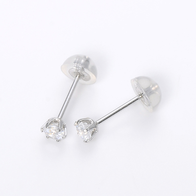 ホワイトゴールドピアス