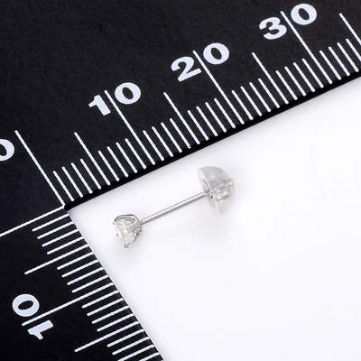 ホワイトゴールドピアス