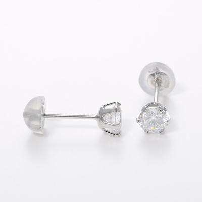 ホワイトゴールドピアス