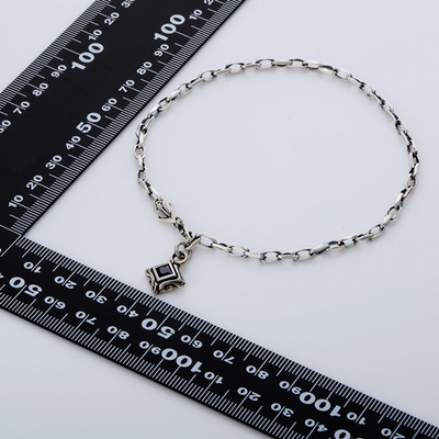 シルバーアンクレット