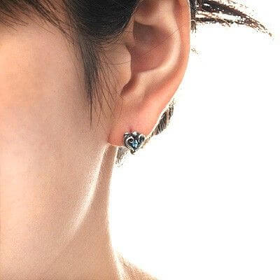 シルバースタッドピアス