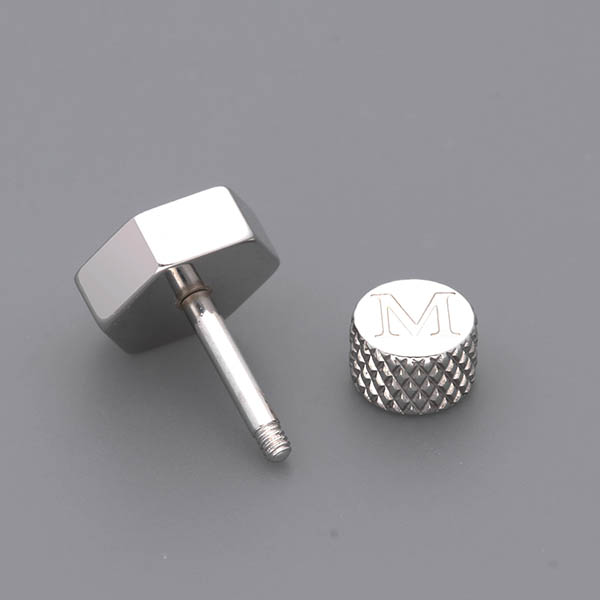 ステンレスピアス(片耳用)