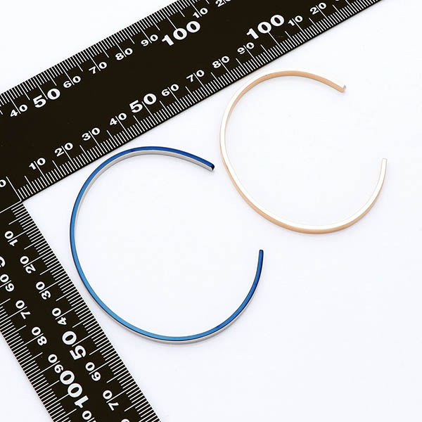 ステンレスペアバングル