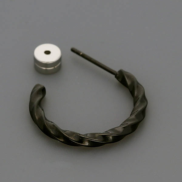 ステンレスピアス(片耳用)