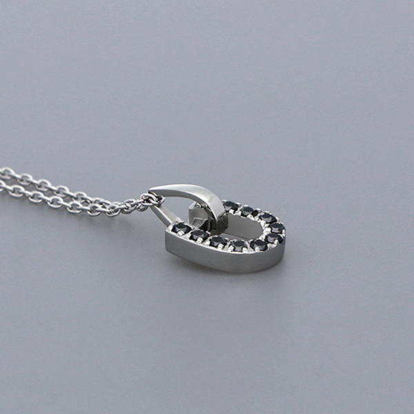 ステンレスペアネックレス